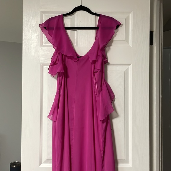 Zara magenta ruffled gown - Picture 4 of 5